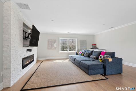 4 Ravenglass Drive Stamford CT 06903