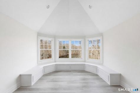4 Ravenglass Drive Stamford CT 06903
