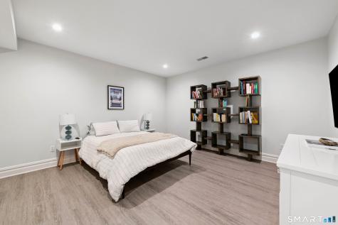 4 Ravenglass Drive Stamford CT 06903