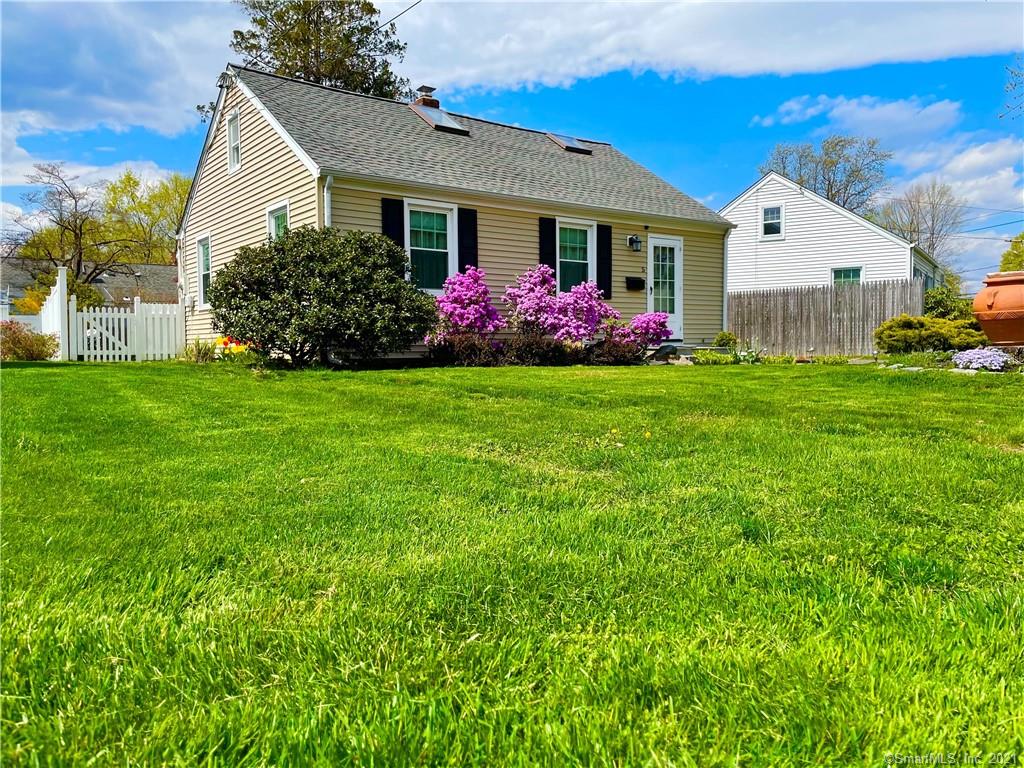 5 Crescent Drive Danbury CT 06810
