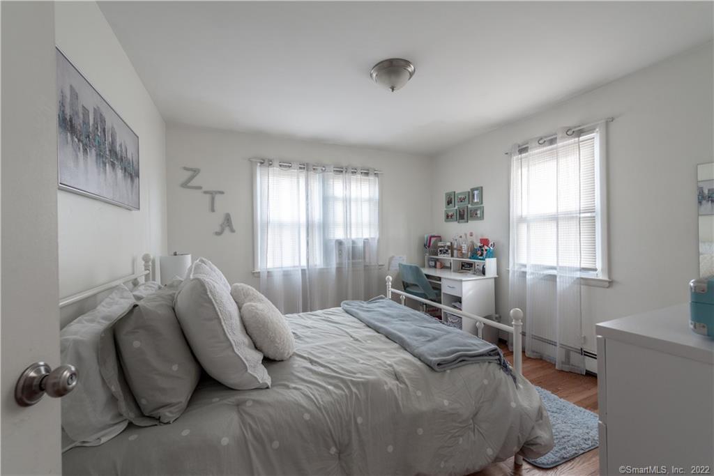 25 Myron Avenue Bridgeport CT 06606