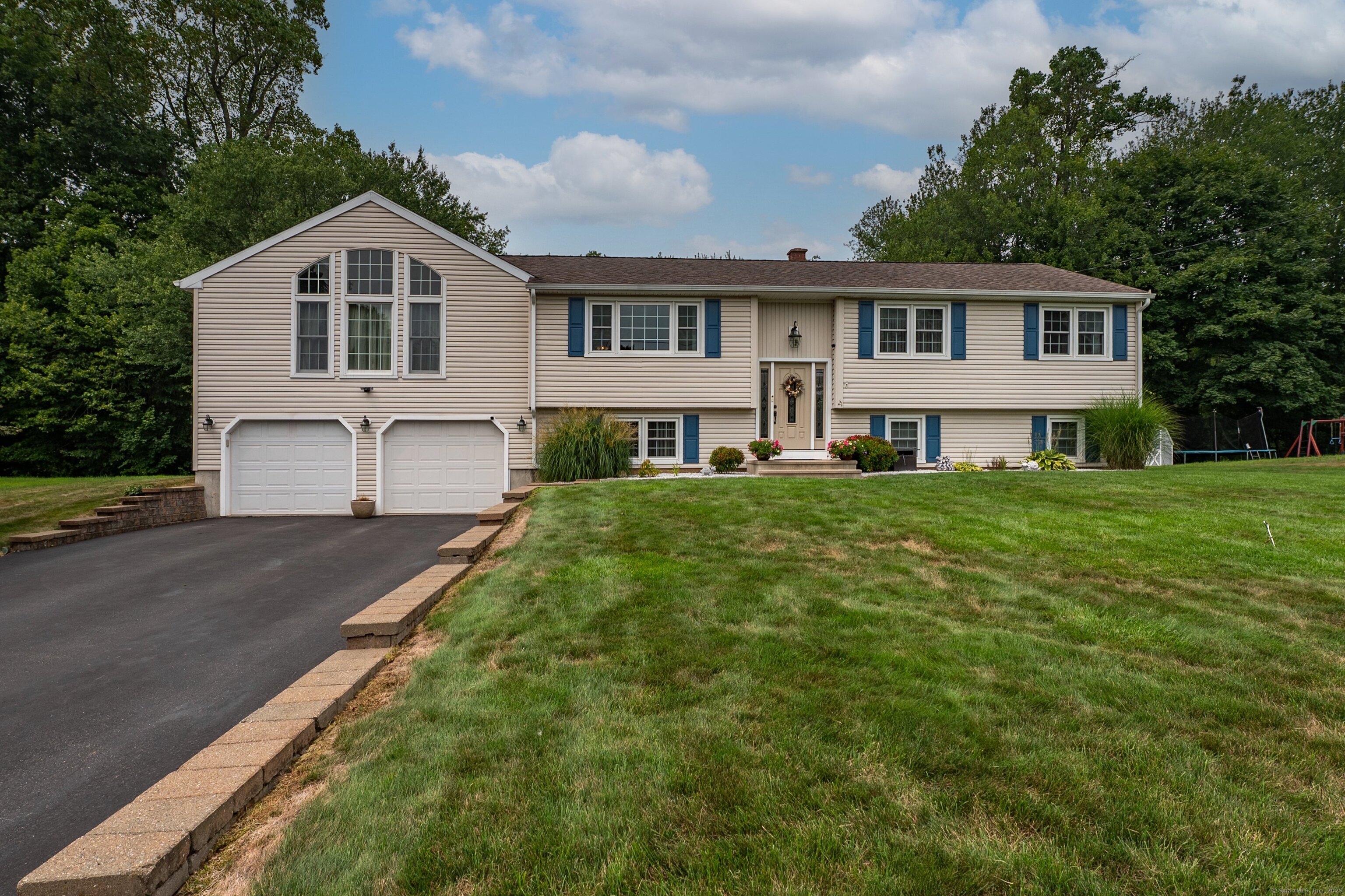 21 Schwab Terrace Wallingford CT 06492