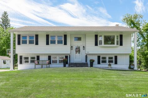 335 Redwood Lane Cheshire CT 06410