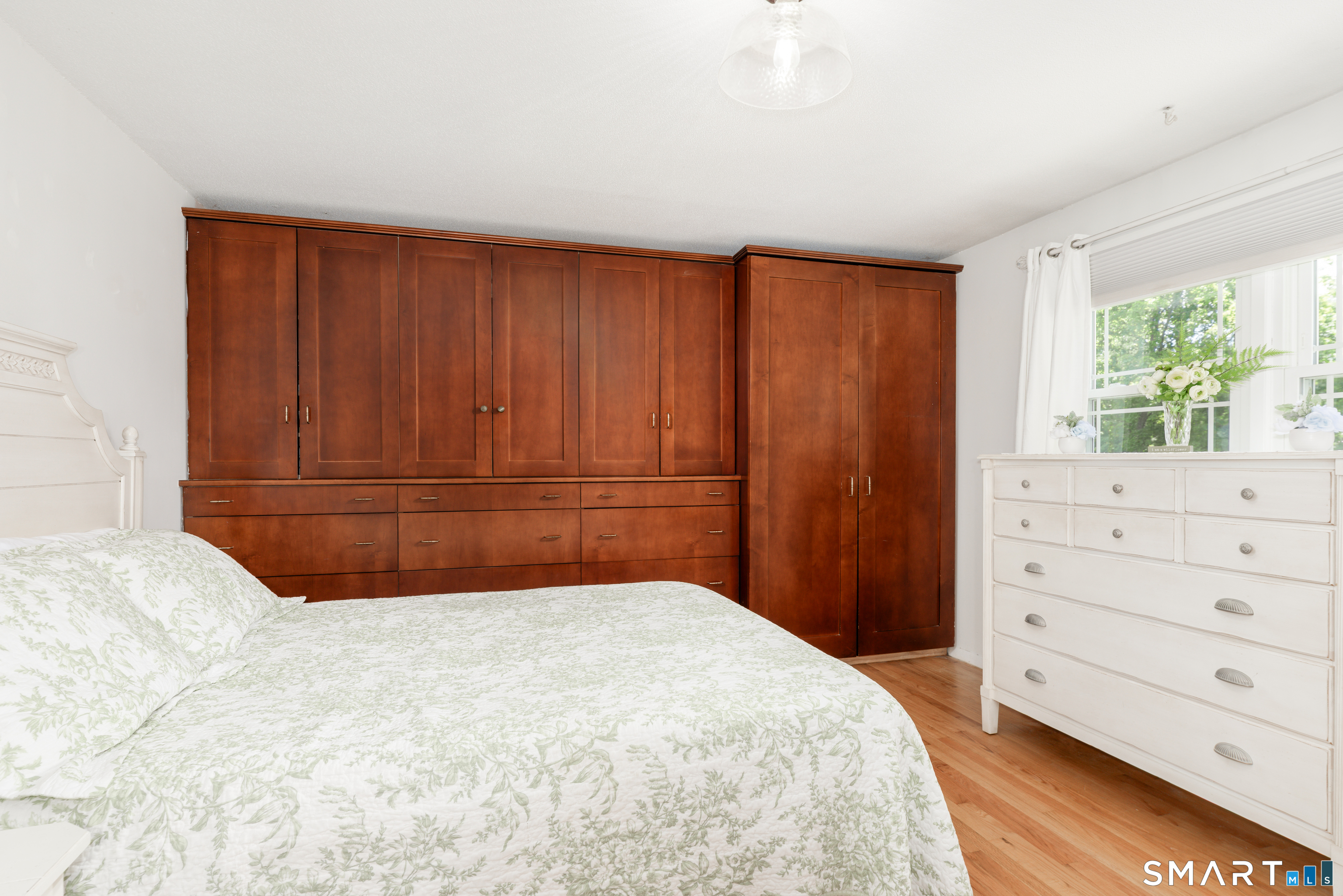 335 Redwood Lane Cheshire CT 06410