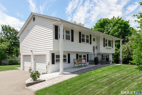 335 Redwood Lane Cheshire CT 06410