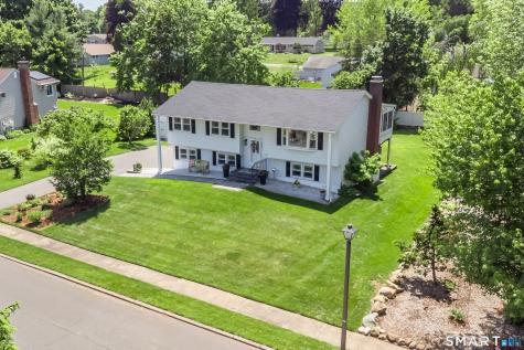 335 Redwood Lane Cheshire CT 06410