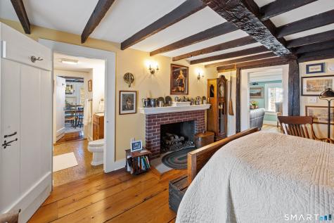 25 Stonegate Circle Cheshire CT 06410