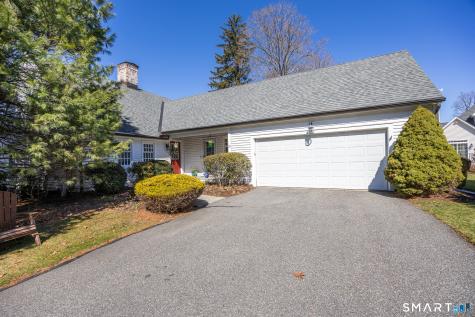 25 Stonegate Circle Cheshire CT 06410
