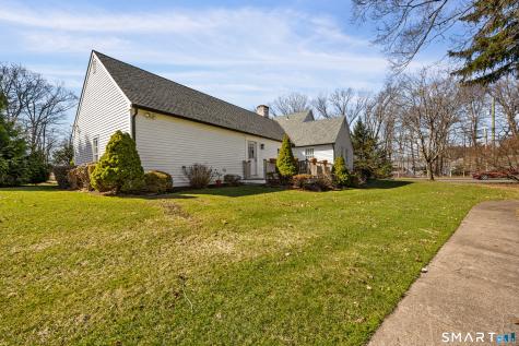 25 Stonegate Circle Cheshire CT 06410