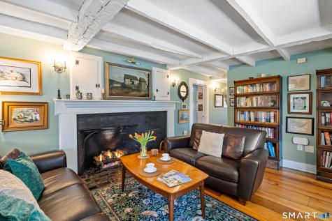 25 Stonegate Circle Cheshire CT 06410