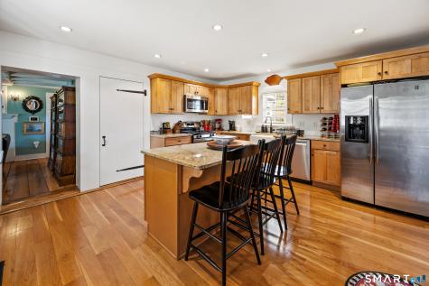 25 Stonegate Circle Cheshire CT 06410