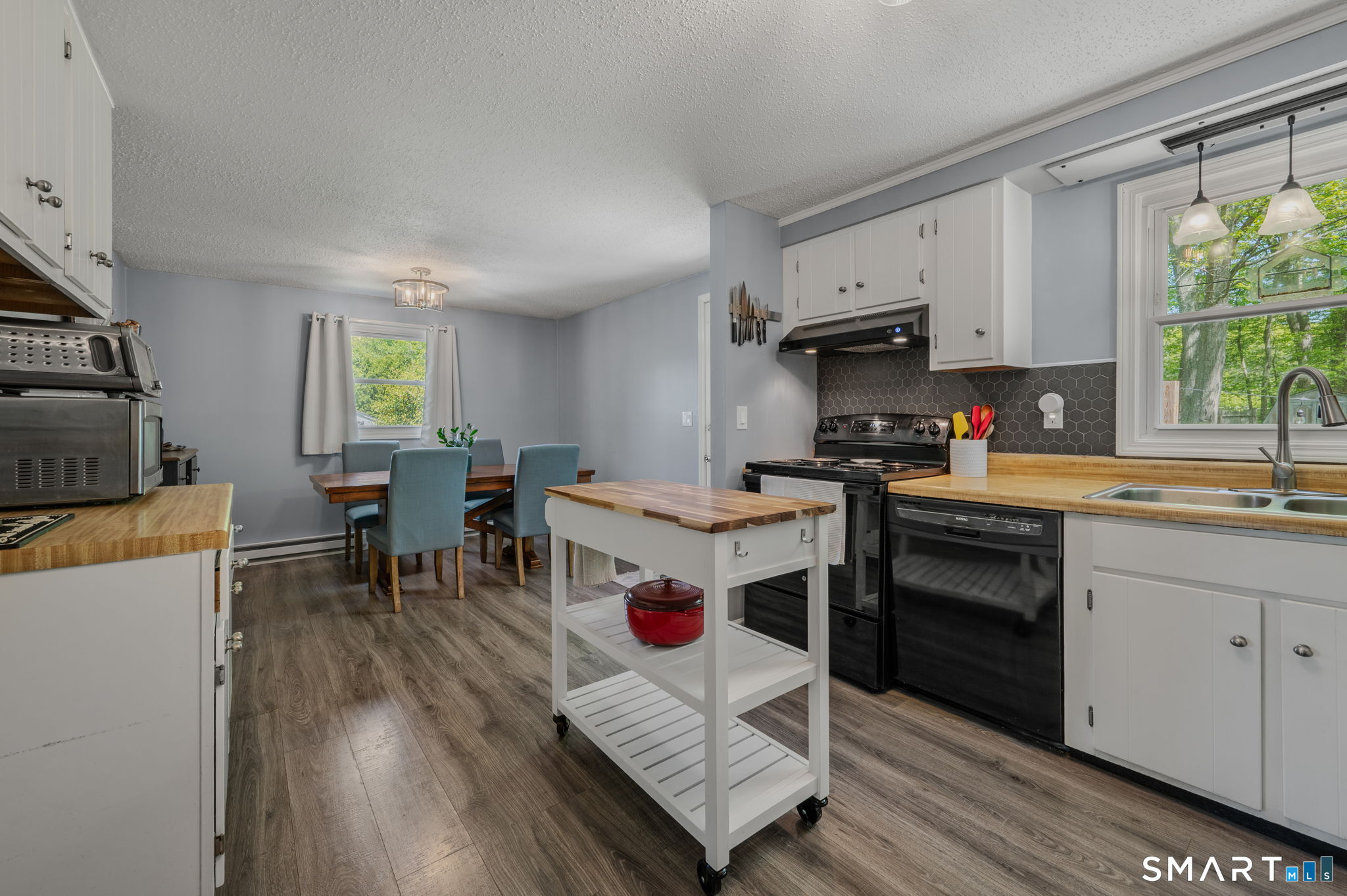 6 Amherst Court Groton CT 06355