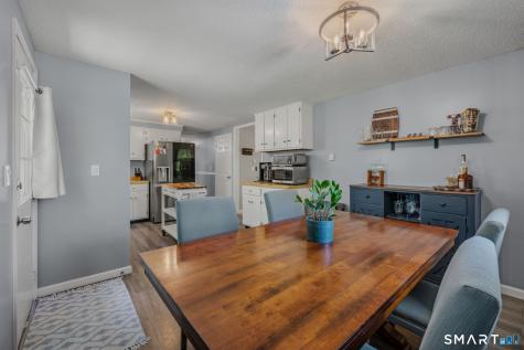 6 Amherst Court Groton CT 06355