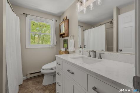 6 Amherst Court Groton CT 06355