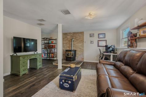 6 Amherst Court Groton CT 06355