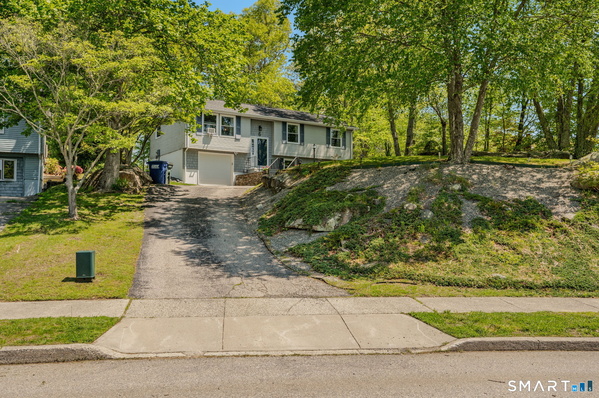 6 Amherst Court Groton CT 06355