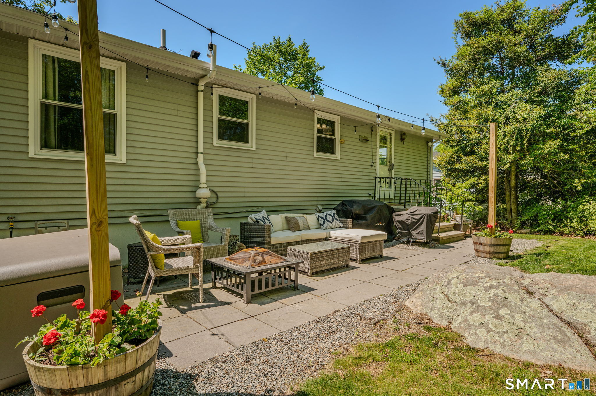 6 Amherst Court Groton CT 06355