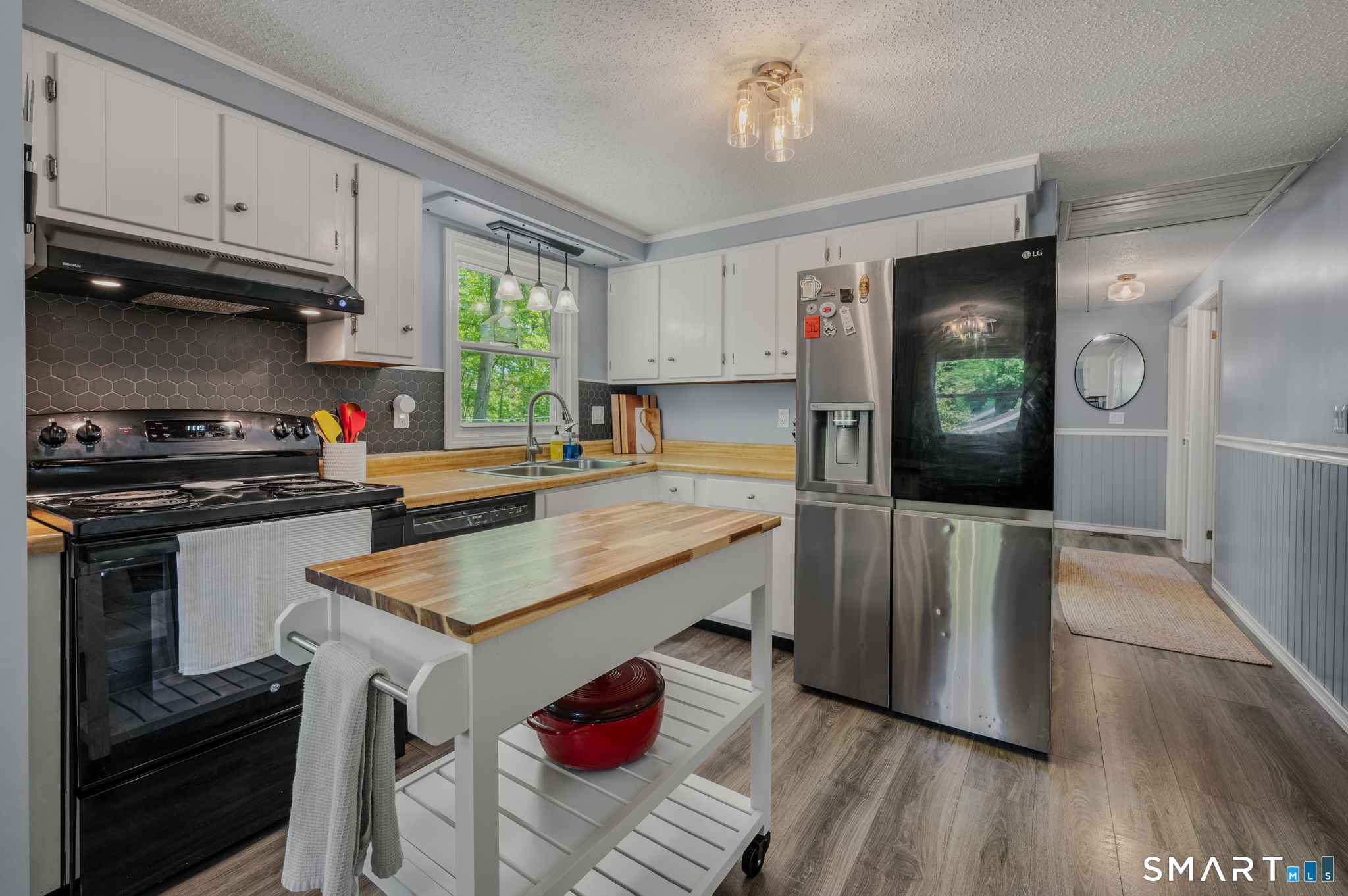 6 Amherst Court Groton CT 06355