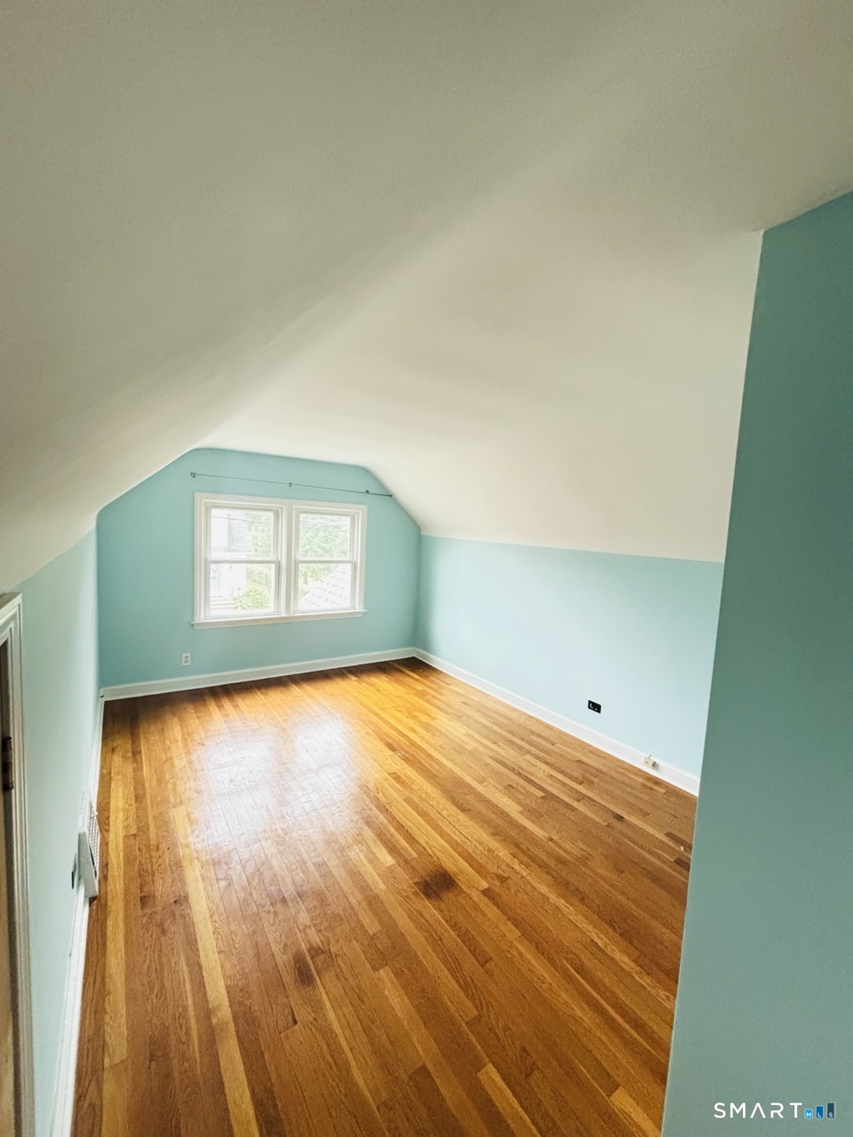 10 Bell Terrace Stratford CT 06614