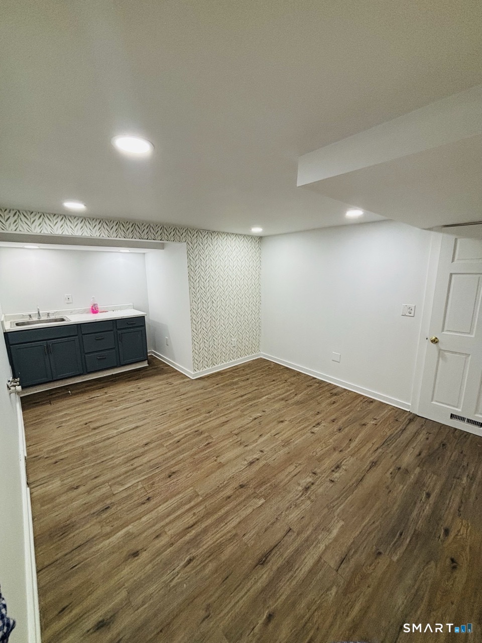10 Bell Terrace Stratford CT 06614