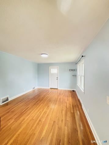 10 Bell Terrace Stratford CT 06614