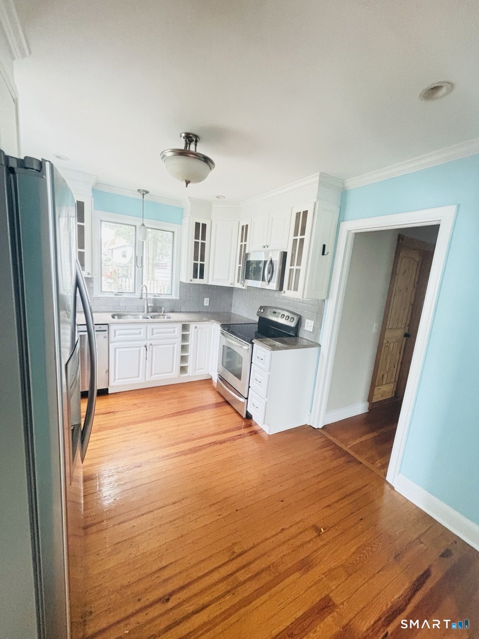 10 Bell Terrace Stratford CT 06614