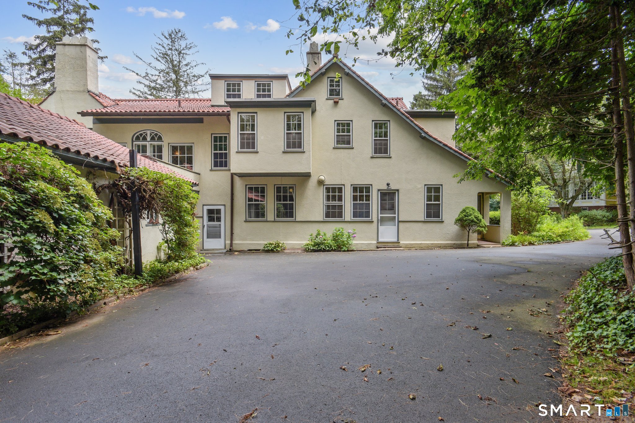 1056 Whitney Avenue Hamden CT 06517