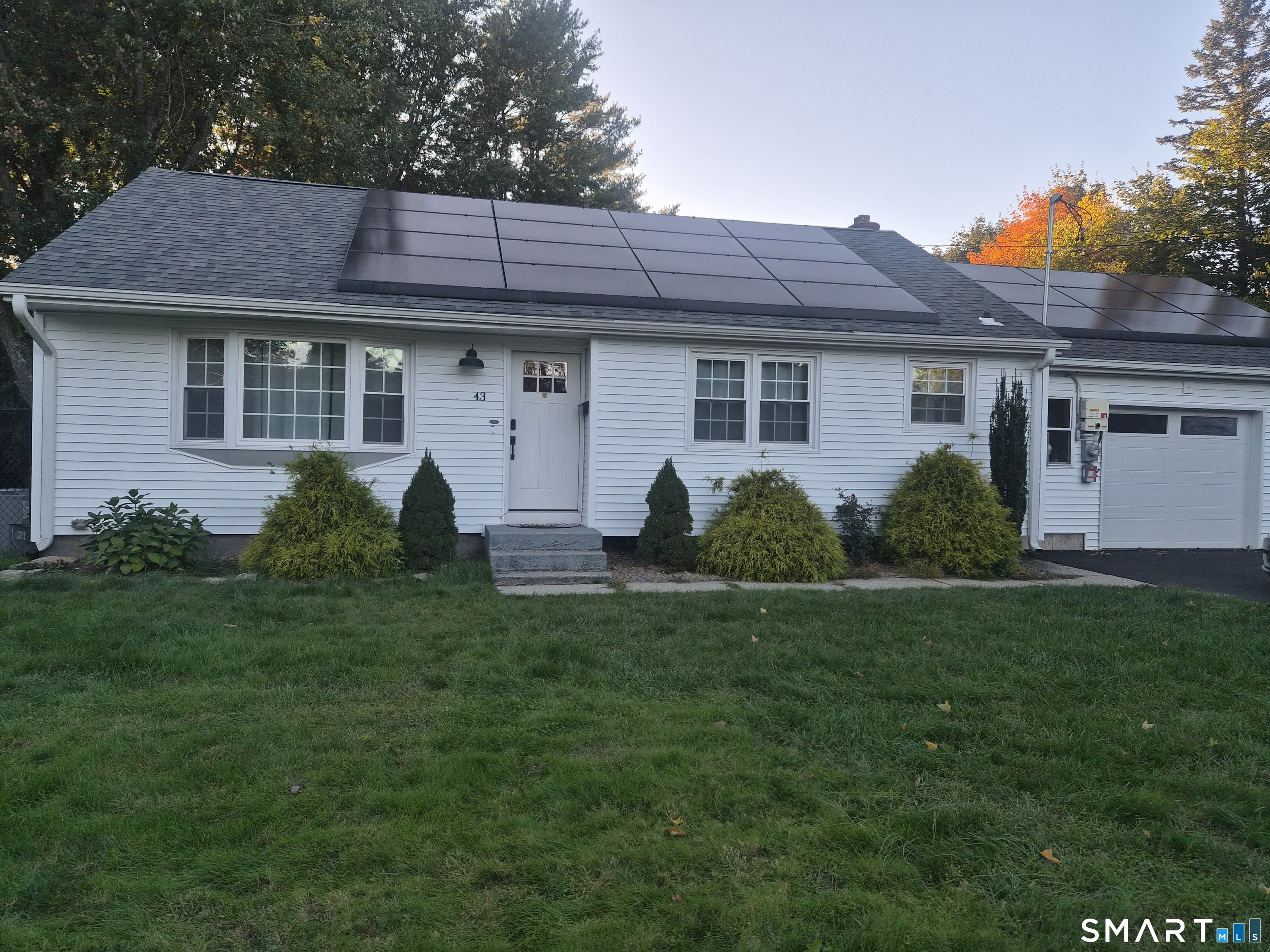 43 Manor Lane South Windsor CT 06074