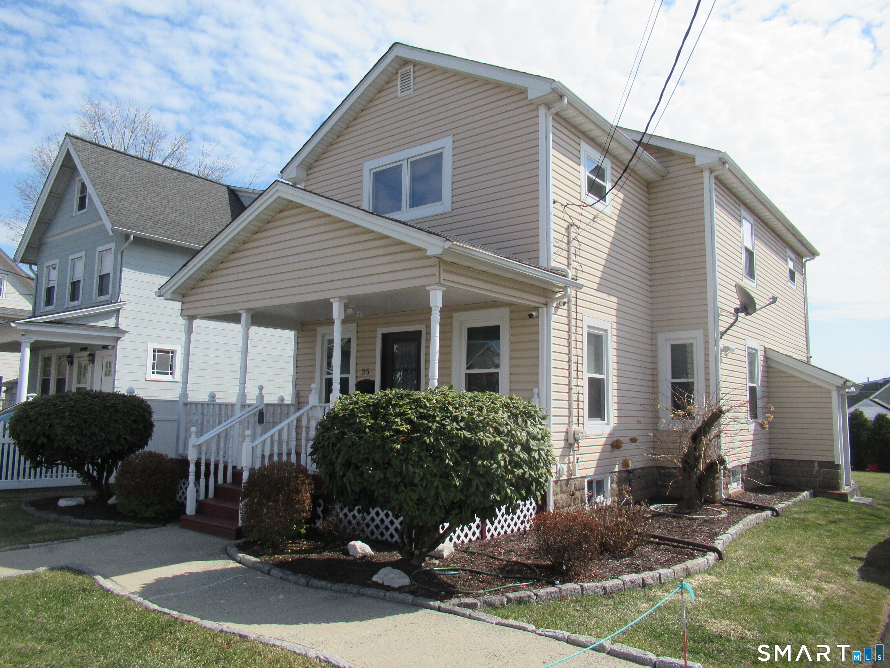 35 Querida Street Bridgeport CT 06604