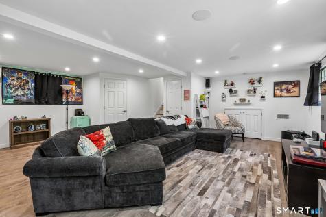 9 Mount Tom Road New Milford CT 06776