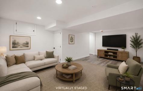 1044 Dunbar Hill Road Hamden CT 06514
