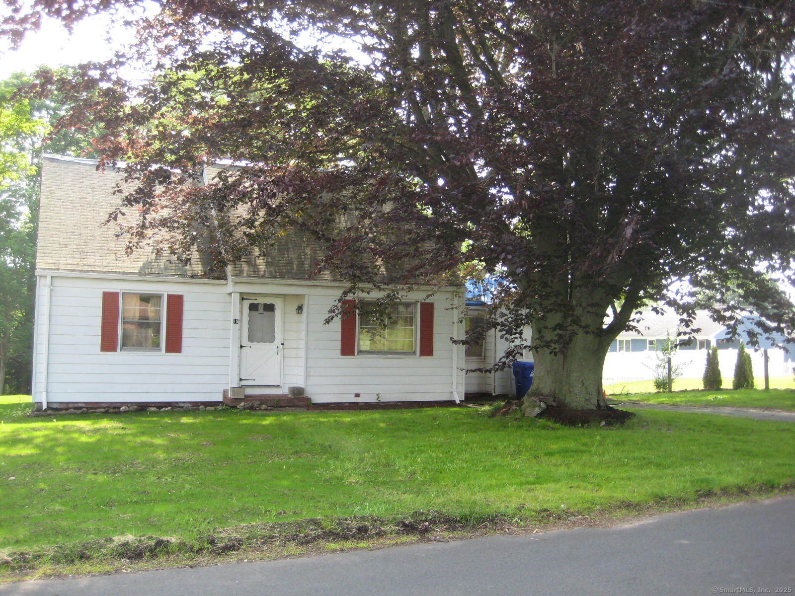 18 Linsley Street Branford CT 06405