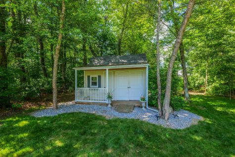 66 Warren Glen Burlington CT 06013