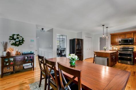 66 Warren Glen Burlington CT 06013