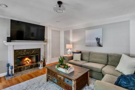 66 Warren Glen Burlington CT 06013