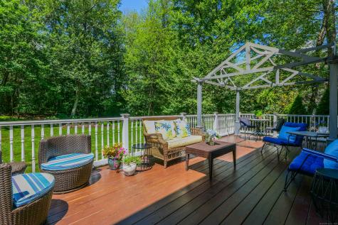 66 Warren Glen Burlington CT 06013