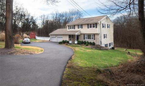 33 Rock Ridge Road Newtown CT 06470