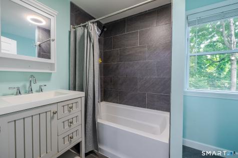 19 Calverton Drive New Fairfield CT 06812