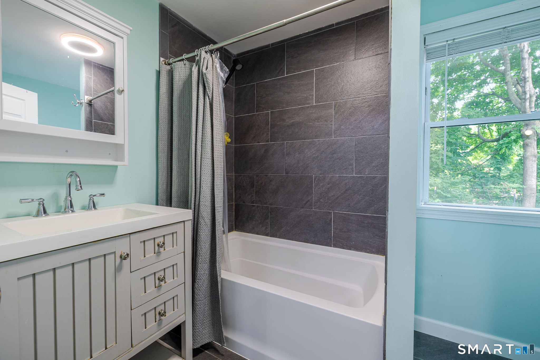 19 Calverton Drive New Fairfield CT 06812