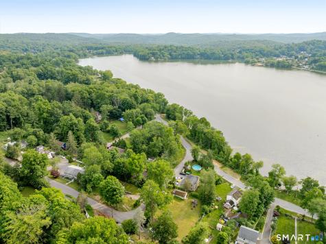 19 Calverton Drive New Fairfield CT 06812