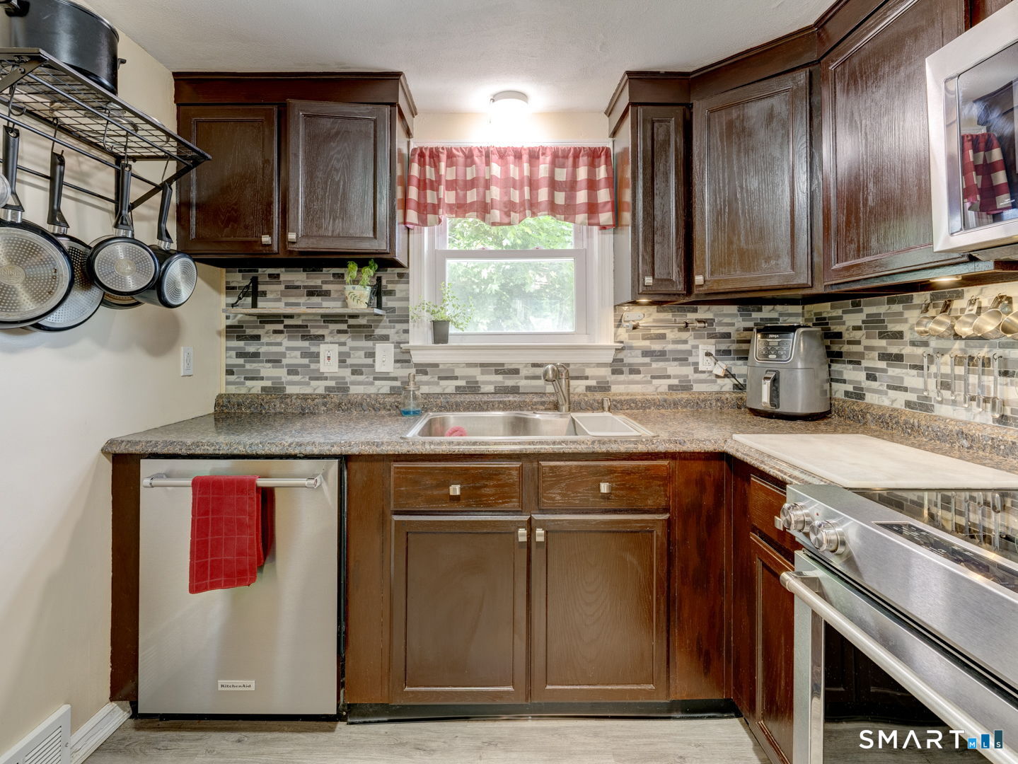 839 Center Street Manchester CT 06040