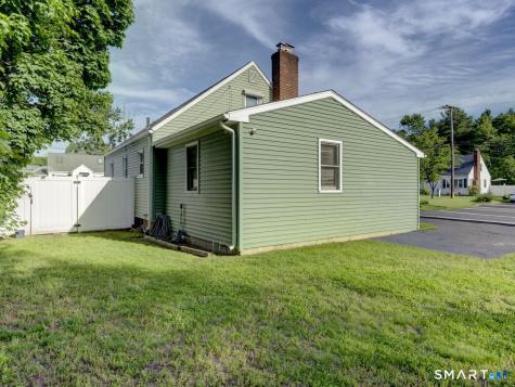839 Center Street Manchester CT 06040