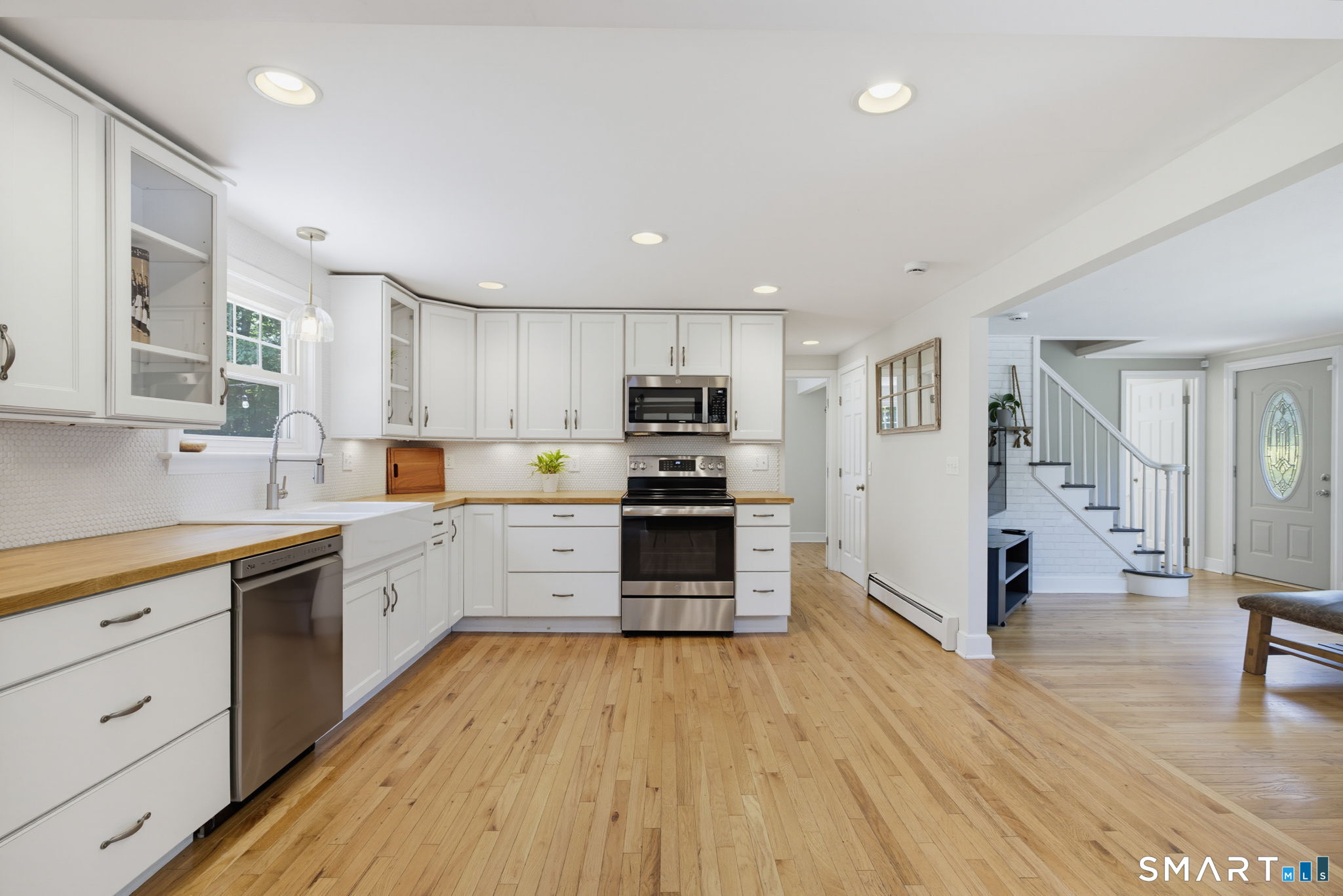 68 Sandy Beach Road Ellington CT 06029