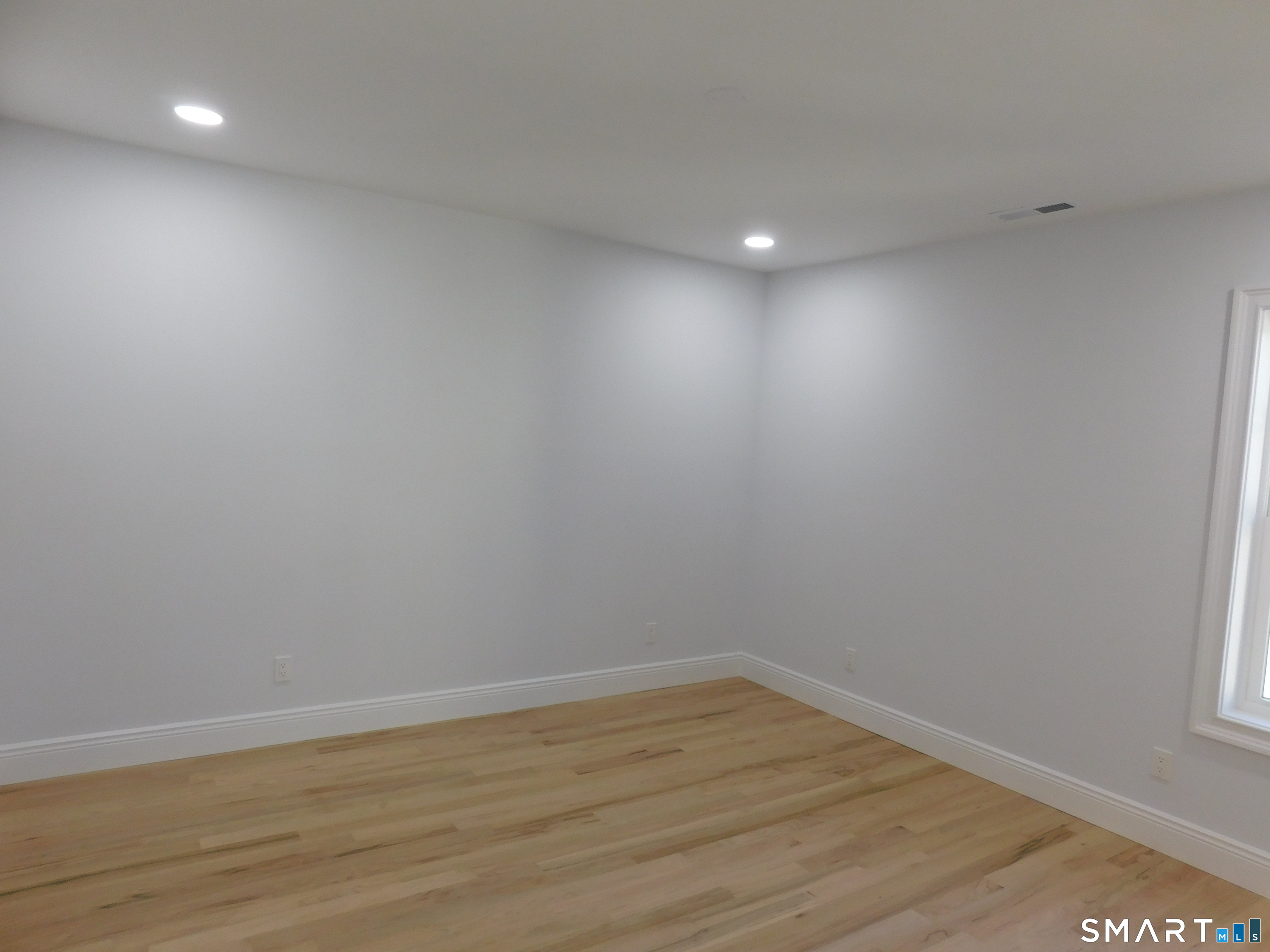 310 Birmingham Street Bridgeport CT 06606