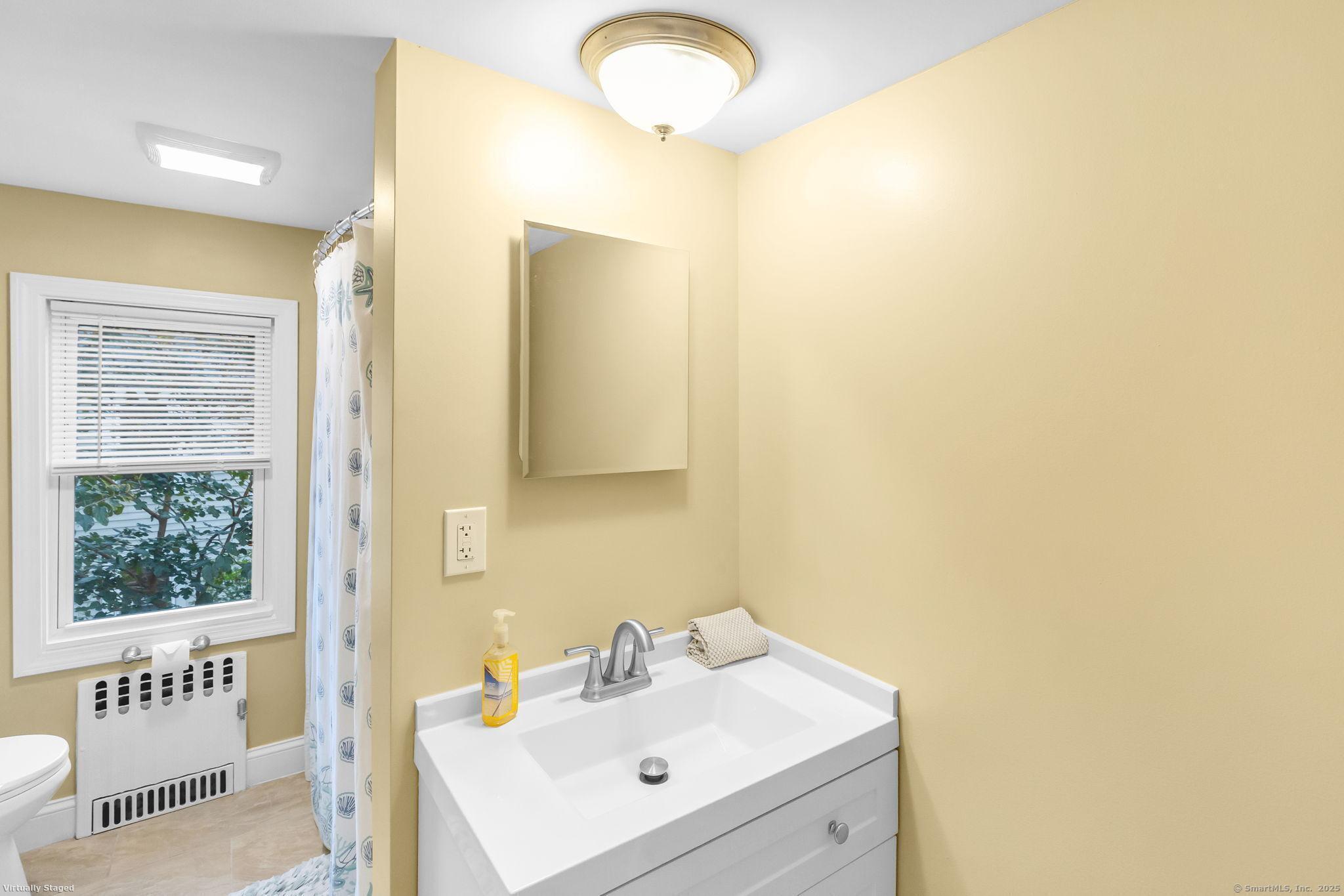 18 Central Street Enfield CT 06082