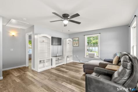 9 Sunnyside East Rd Extension Norwich CT 06360