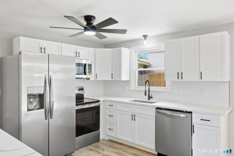 133 Highland Avenue Middletown CT 06457