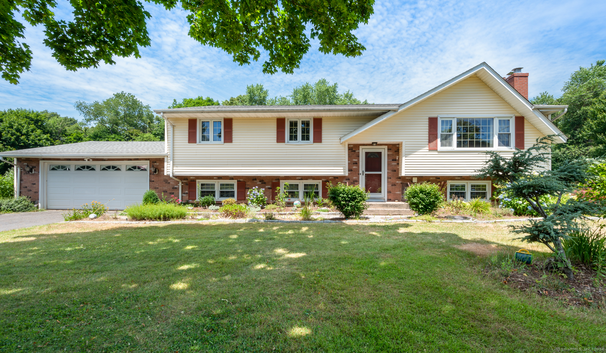 31 Welch Road North Haven CT 06473