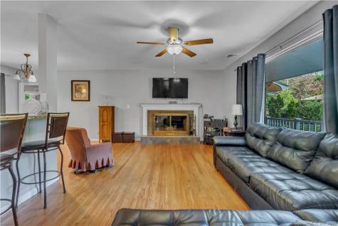 34 Carbonella Drive Hamden CT 06514