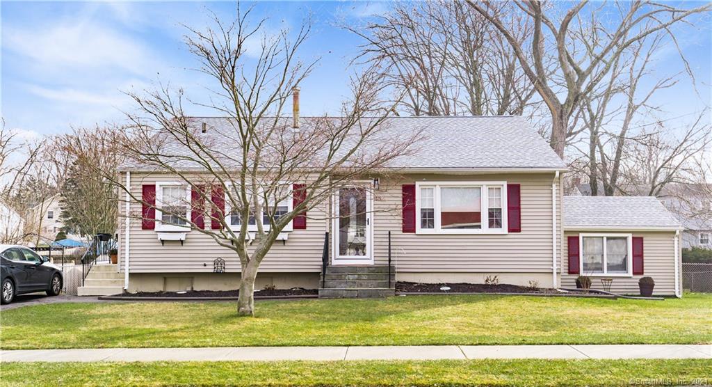 15 Knight Lane West Haven CT 06516